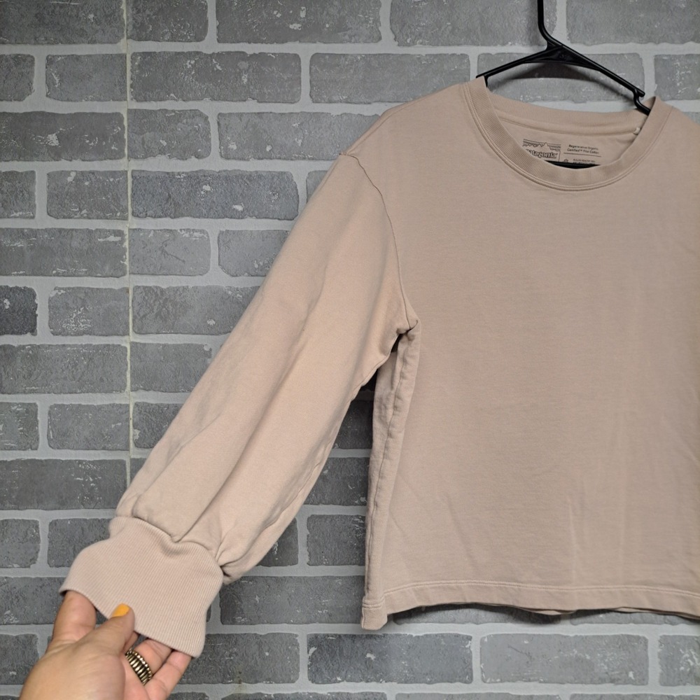 Patagonia Womens Beige Crew Neck Pullover Sweatshirt Size Medium - Picture 2 of 11